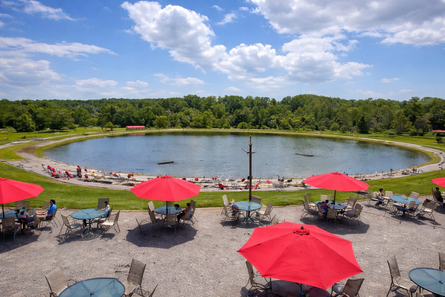 Nova Destinations wedding venue overlooking the pond